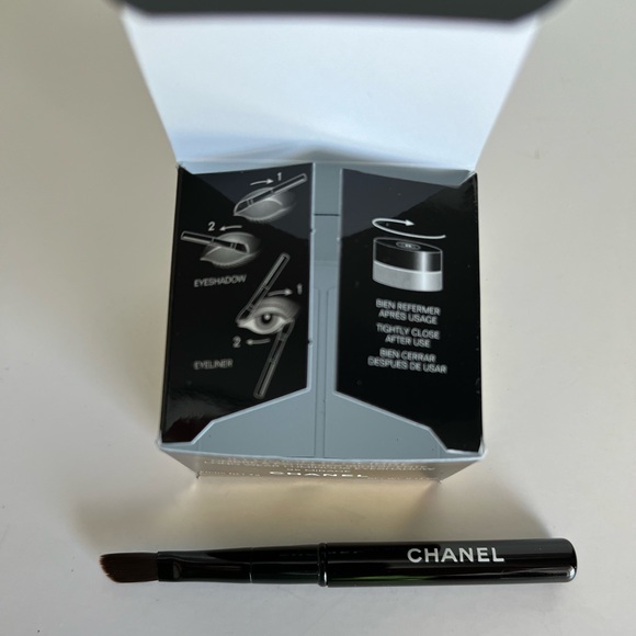 Chanel Illusion d’ombre velvet Eyeshadow #132 Rouge Contraste - Picture 4 of 4